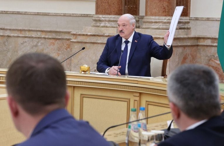 Лукашенка госпіталізували в критичному стані після зустрічі з російським диктатором