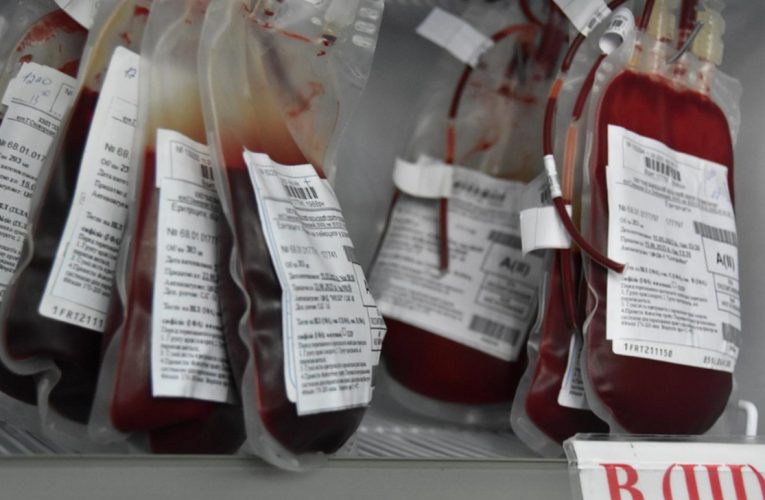 В Україні спростили передачу донорської крові на фронт